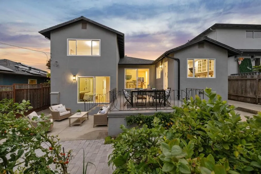 1700 Parkview Drive San Bruno, CA 94066
