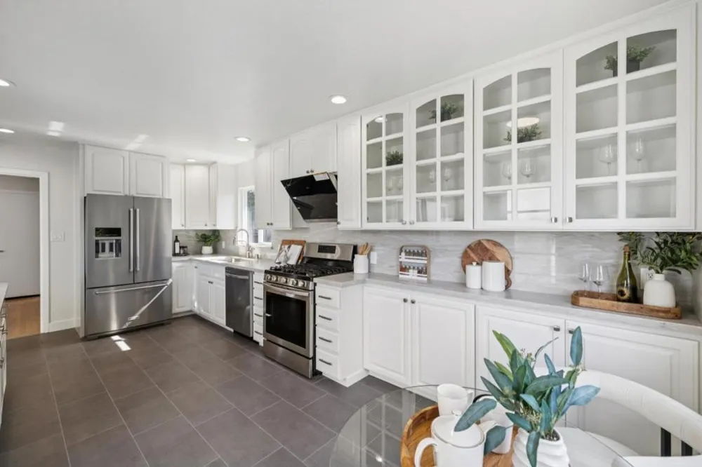 1700 Parkview Drive San Bruno, CA 94066