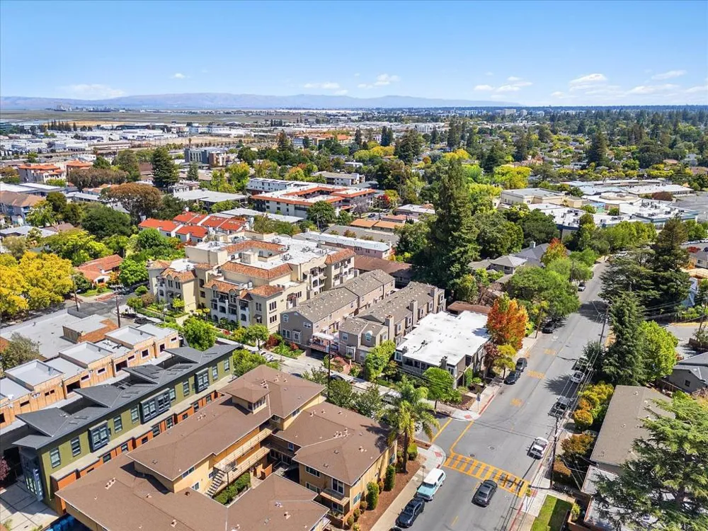 1555 Cherry Street #4 San Carlos, CA 94070