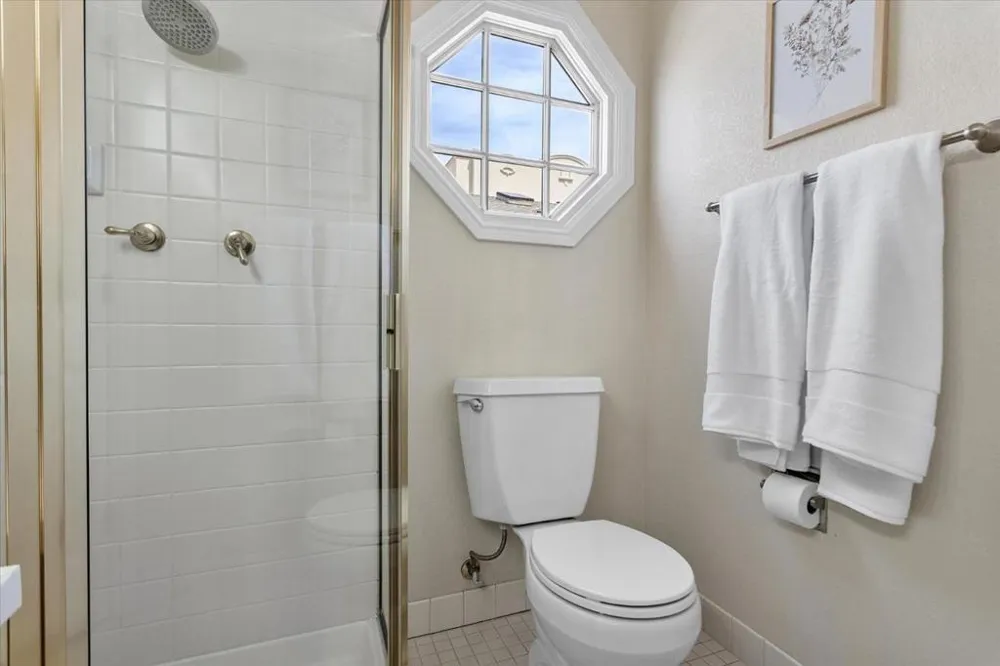 1555 Cherry Street #4 San Carlos, CA 94070