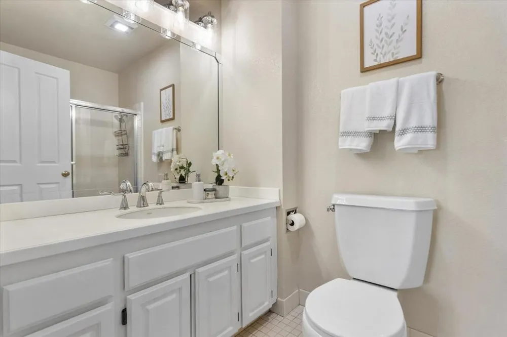 1555 Cherry Street #4 San Carlos, CA 94070