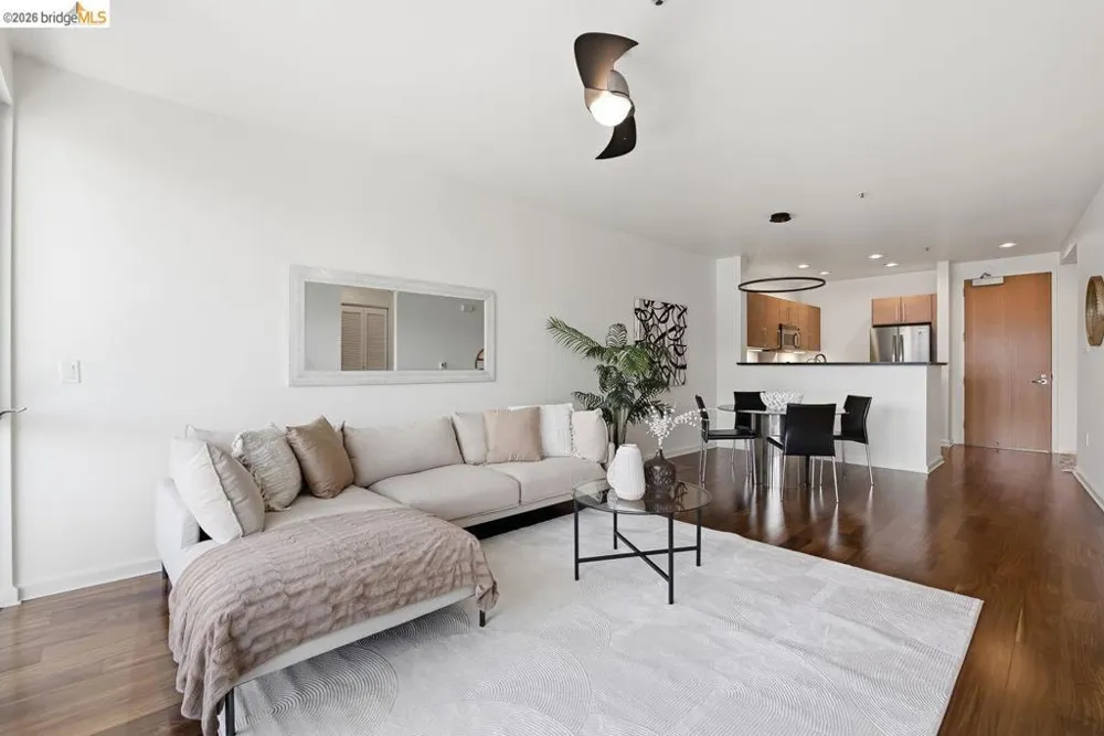 200 2nd St #403 Oakland, CA 94607
