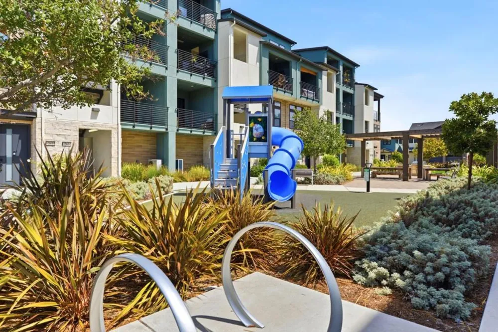 220 Waters Park Circle #101 San Mateo, CA 94403
