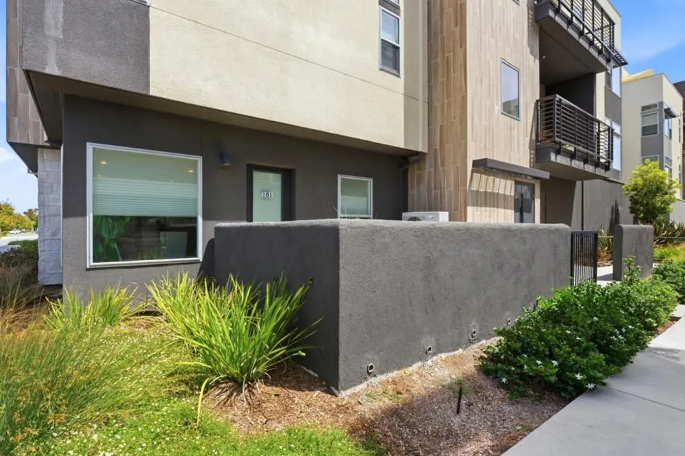 220 Waters Park Circle #101 San Mateo, CA 94403