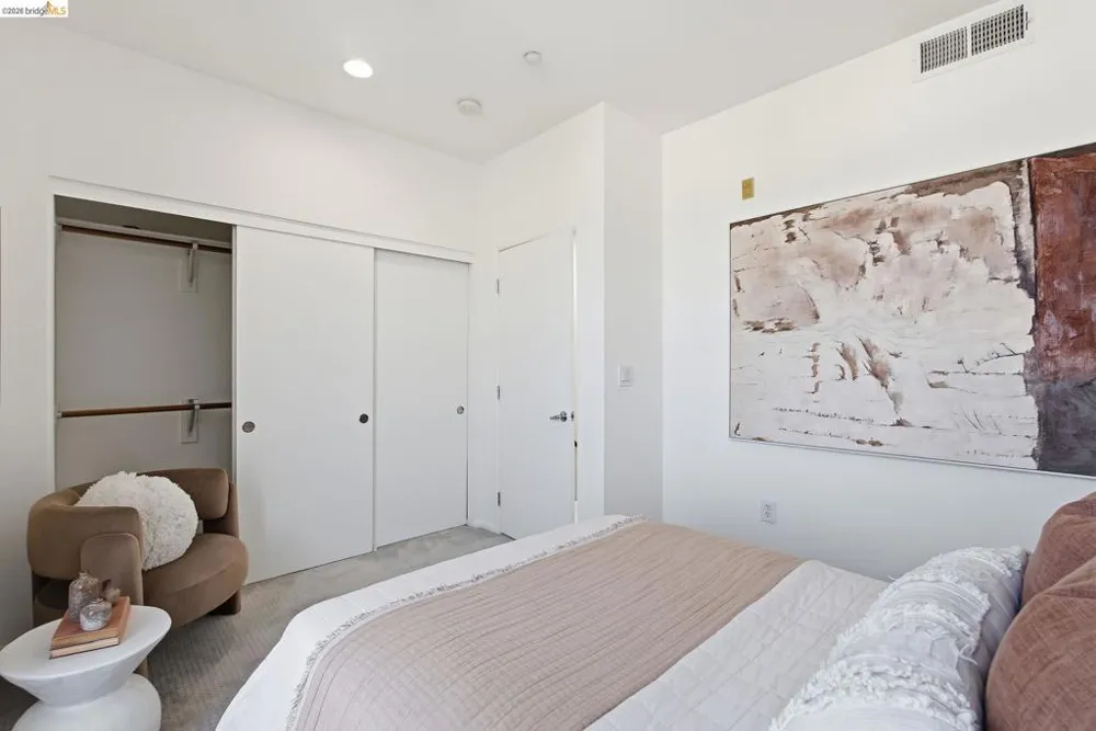 187 City Limits Cir Oakland, CA 94608