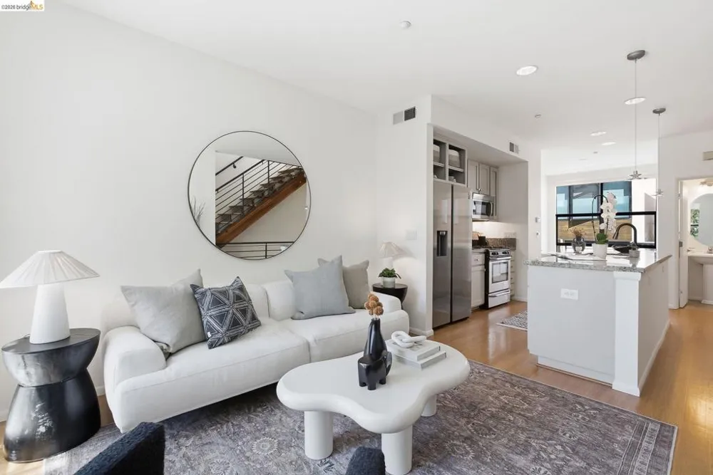 187 City Limits Cir Oakland, CA 94608