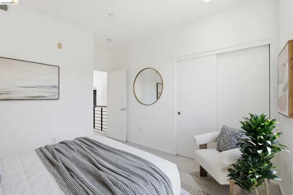 187 City Limits Cir Oakland, CA 94608
