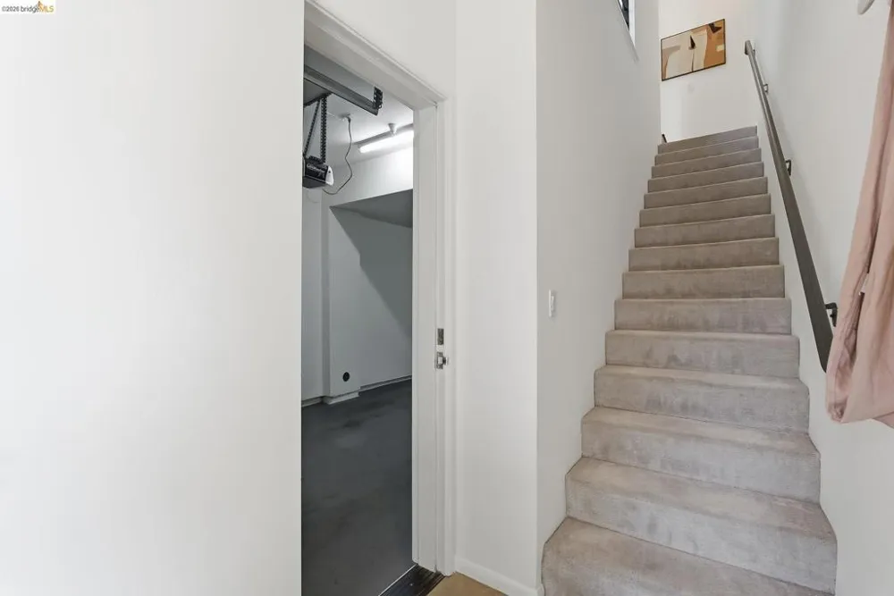 187 City Limits Cir Oakland, CA 94608