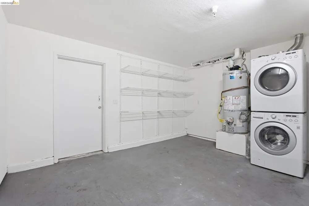 187 City Limits Cir Oakland, CA 94608