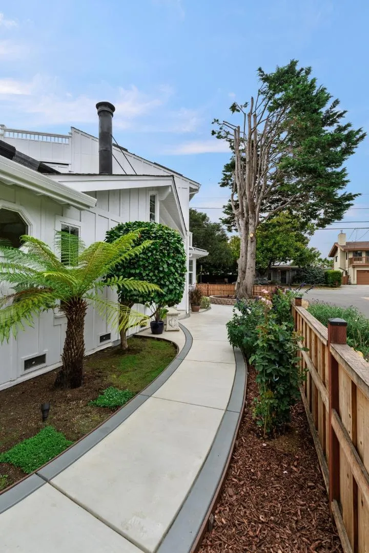 131 Seacliff Drive Aptos, CA 95003