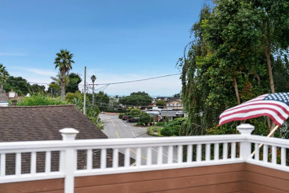 131 Seacliff Drive Aptos, CA 95003