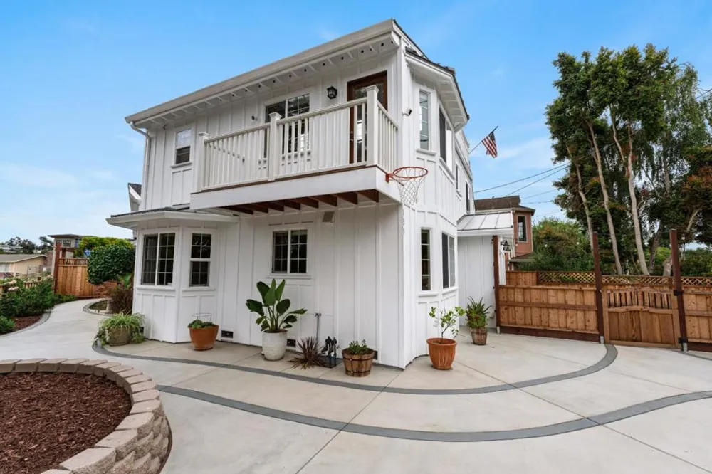 131 Seacliff Drive Aptos, CA 95003