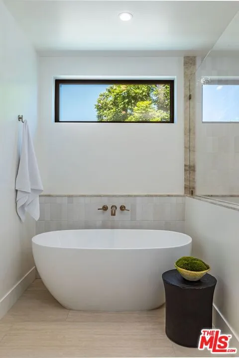 12136 Havelock Avenue Culver City, CA 90230