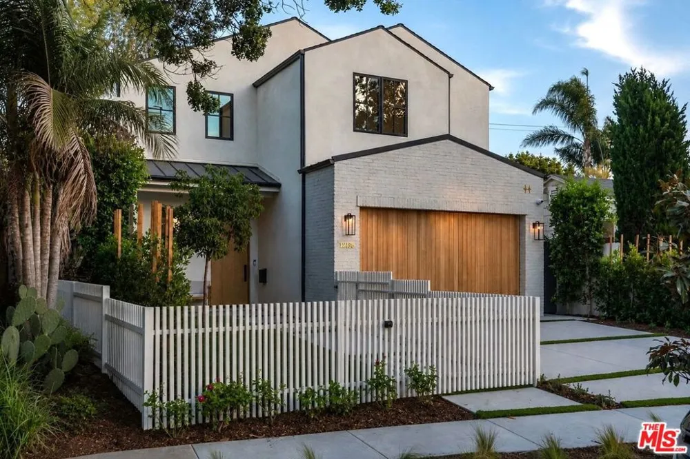 12136 Havelock Avenue Culver City, CA 90230
