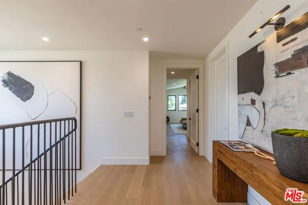 12136 Havelock Avenue Culver City, CA 90230