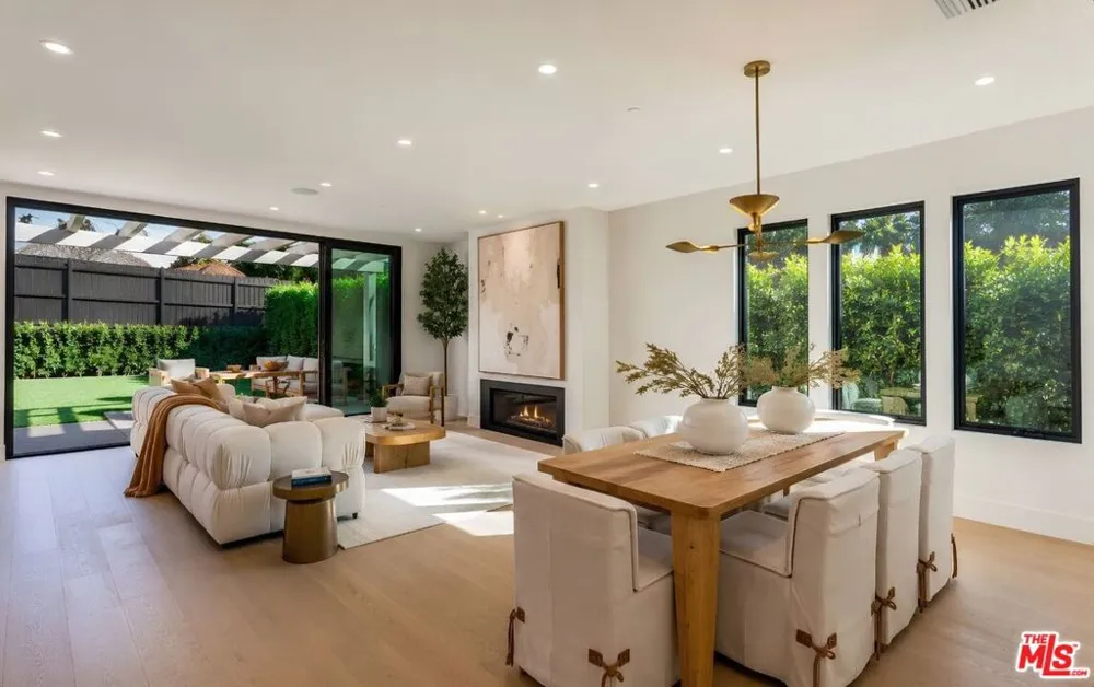 12136 Havelock Avenue Culver City, CA 90230