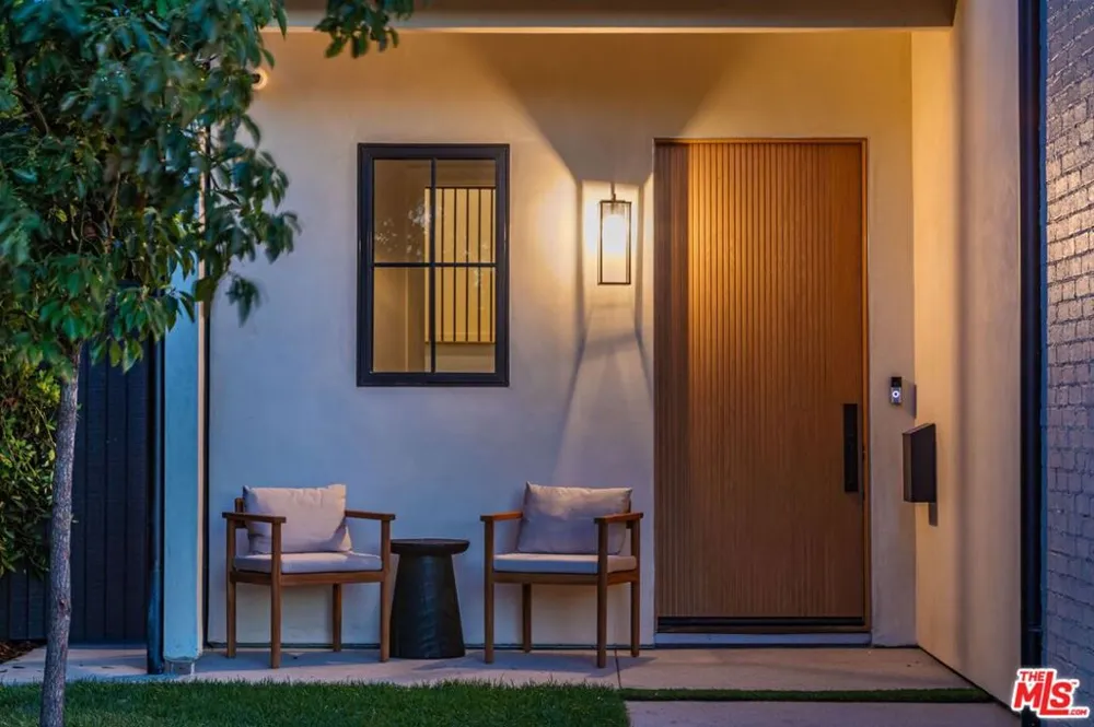 12136 Havelock Avenue Culver City, CA 90230