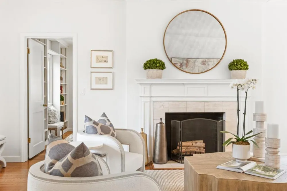 2835 Hillside Drive Burlingame, CA 94010