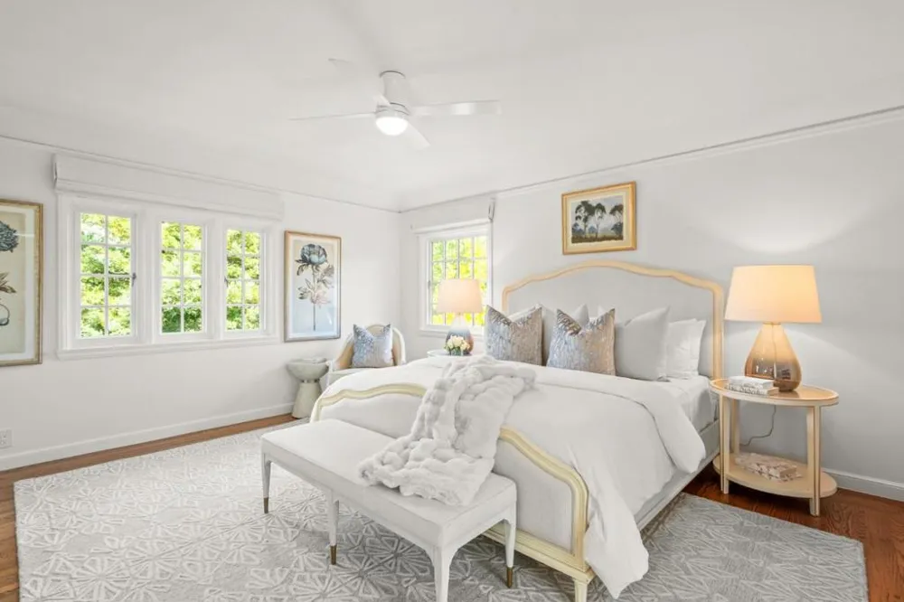 2835 Hillside Drive Burlingame, CA 94010