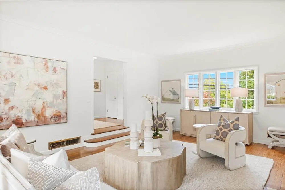 2835 Hillside Drive Burlingame, CA 94010