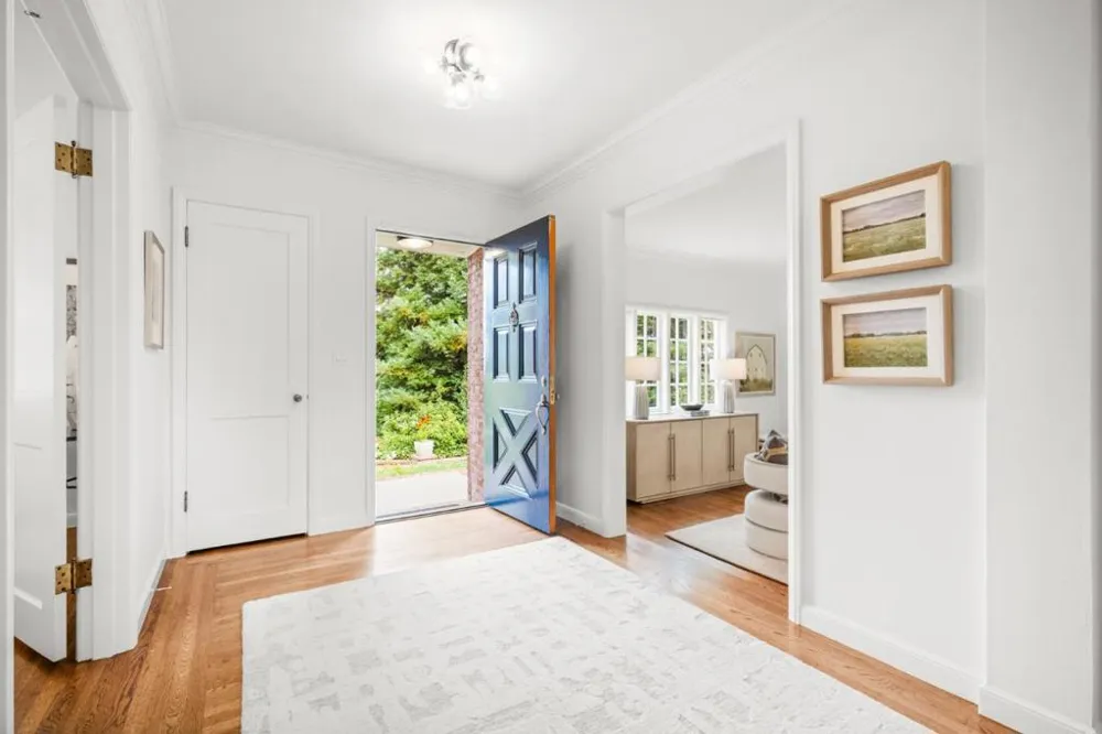 2835 Hillside Drive Burlingame, CA 94010