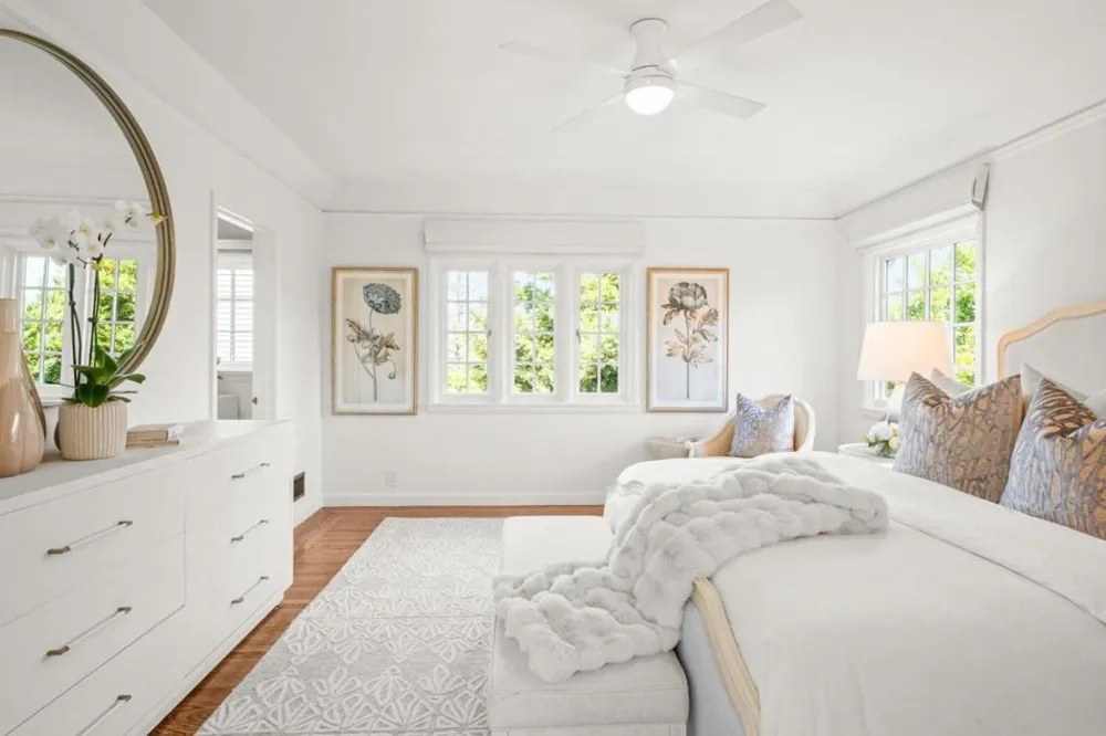 2835 Hillside Drive Burlingame, CA 94010
