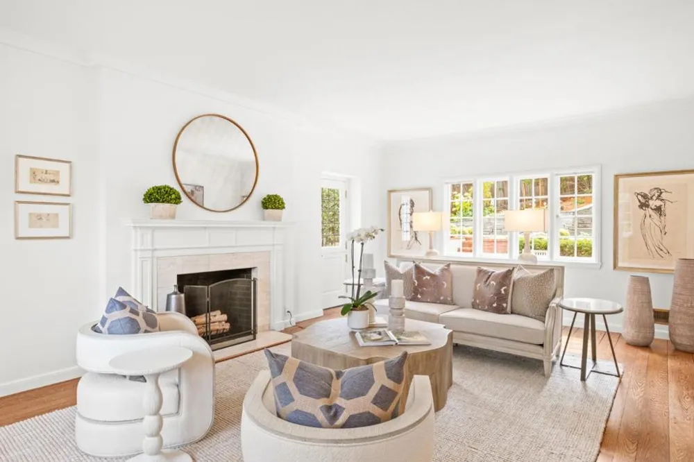 2835 Hillside Drive Burlingame, CA 94010