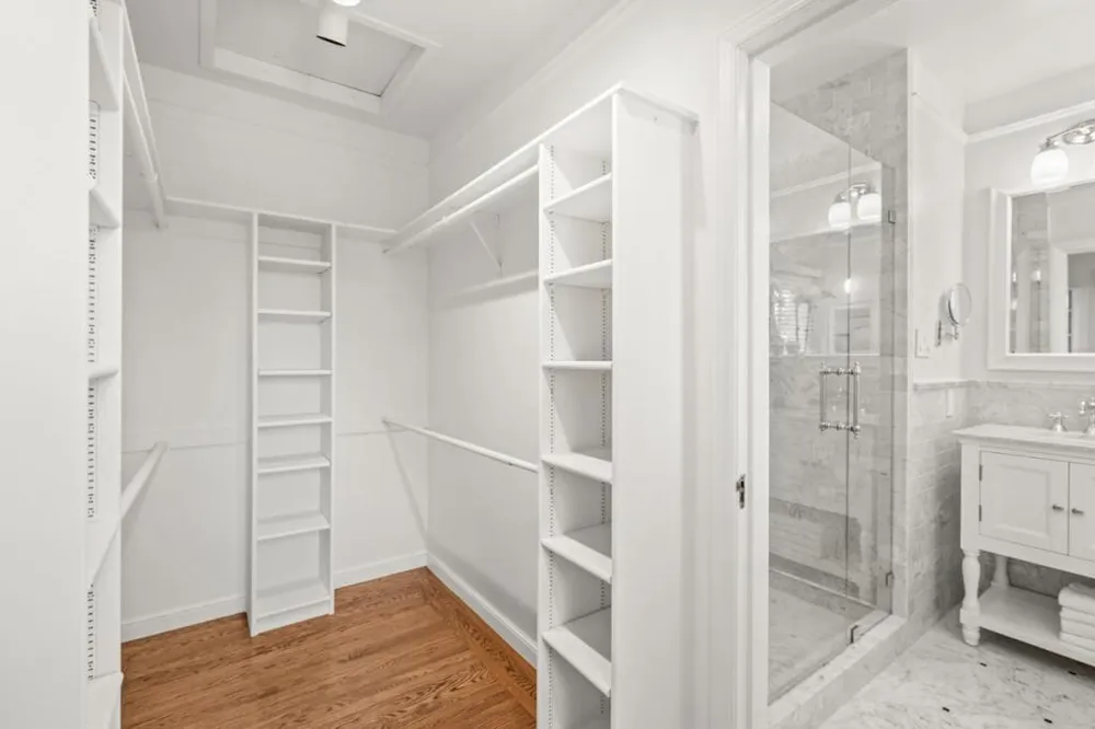 2835 Hillside Drive Burlingame, CA 94010