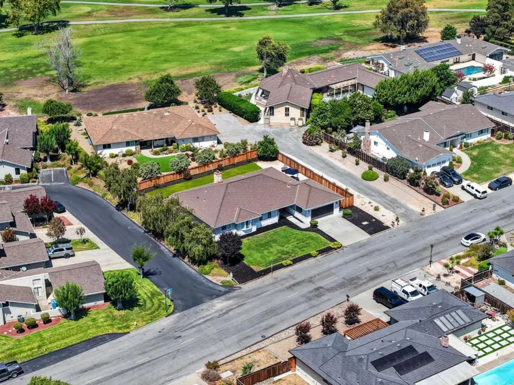 680 Ridgemark Drive Hollister, CA 95023
