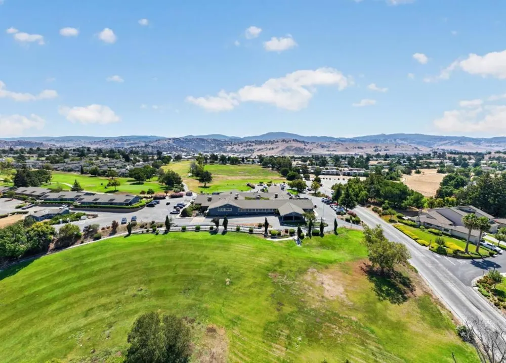 680 Ridgemark Drive Hollister, CA 95023