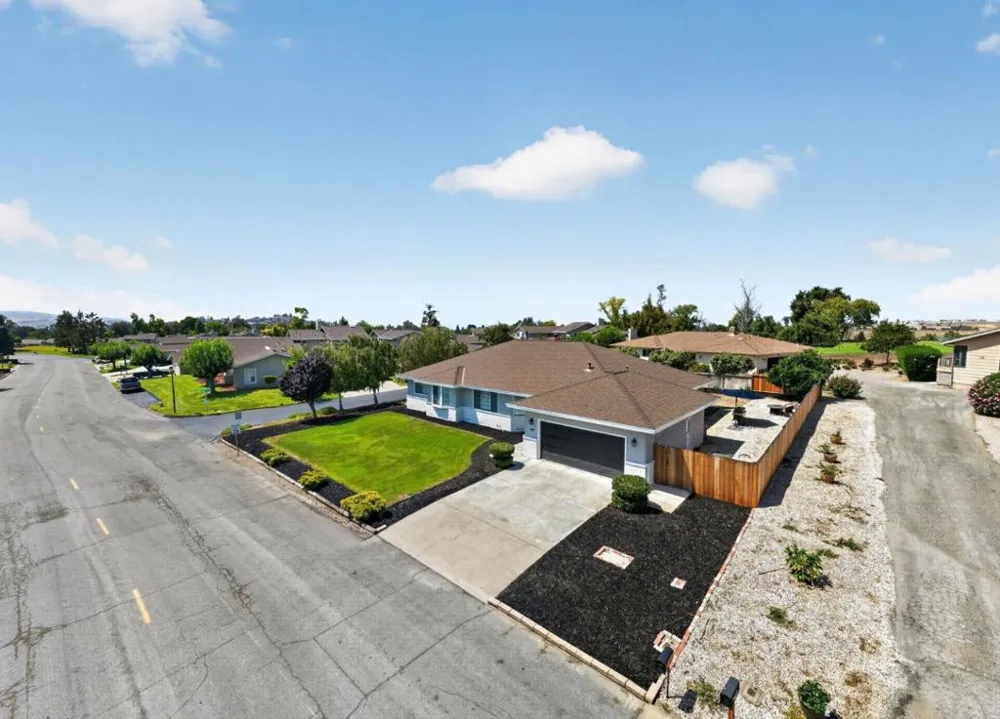 680 Ridgemark Drive Hollister, CA 95023