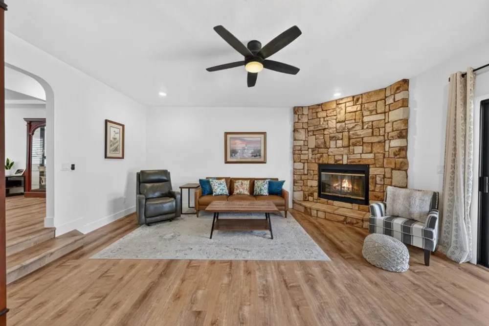 680 Ridgemark Drive Hollister, CA 95023