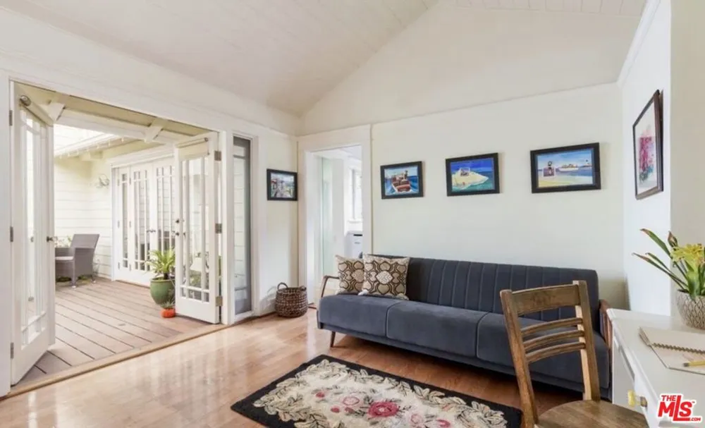 652 Woodlawn Avenue Venice, CA 90291
