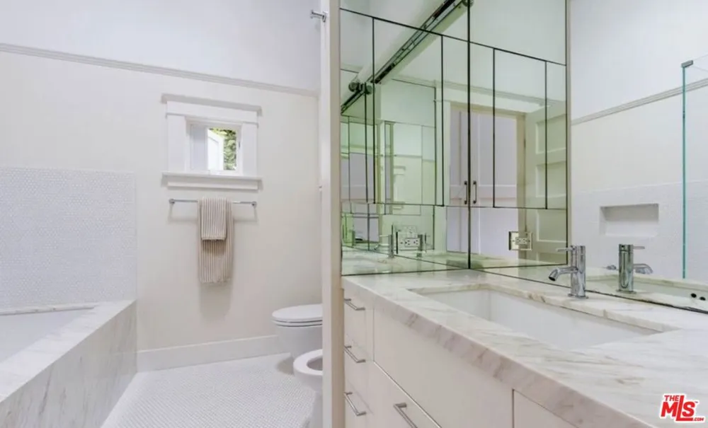 652 Woodlawn Avenue Venice, CA 90291