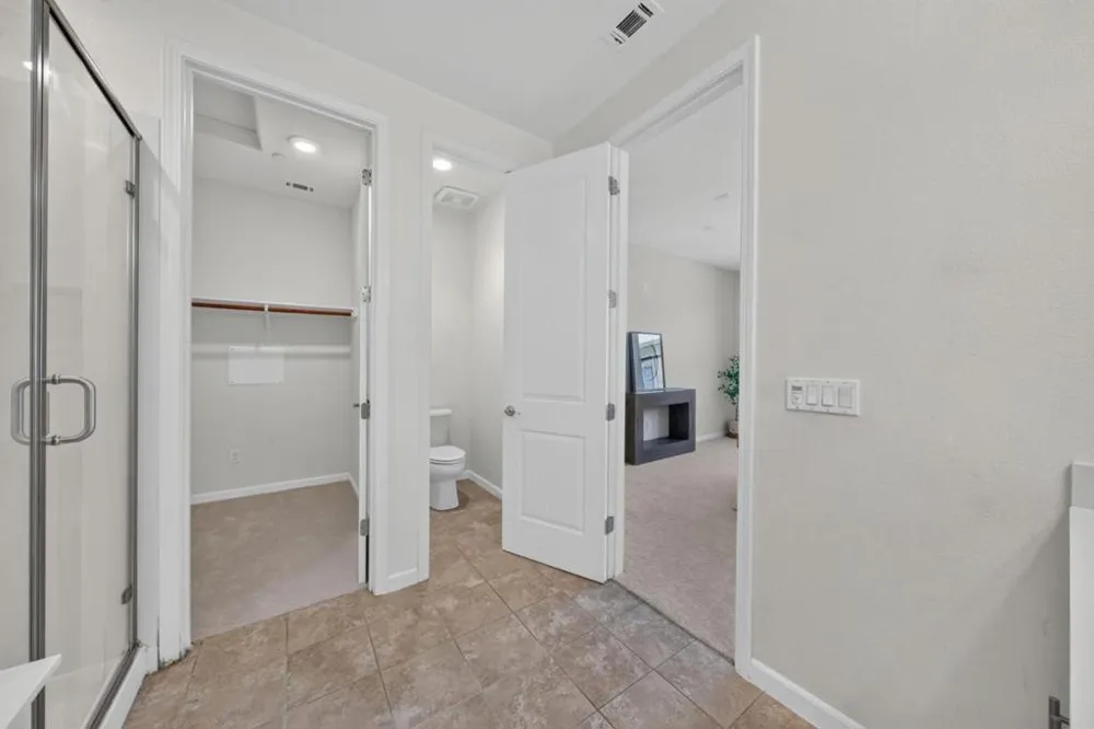 318 Expedition Lane Milpitas, CA 95035