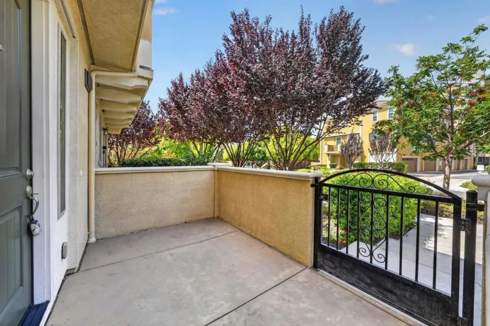 318 Expedition Lane Milpitas, CA 95035