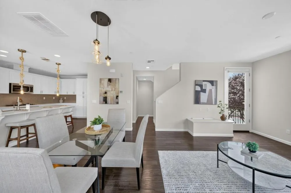 318 Expedition Lane Milpitas, CA 95035