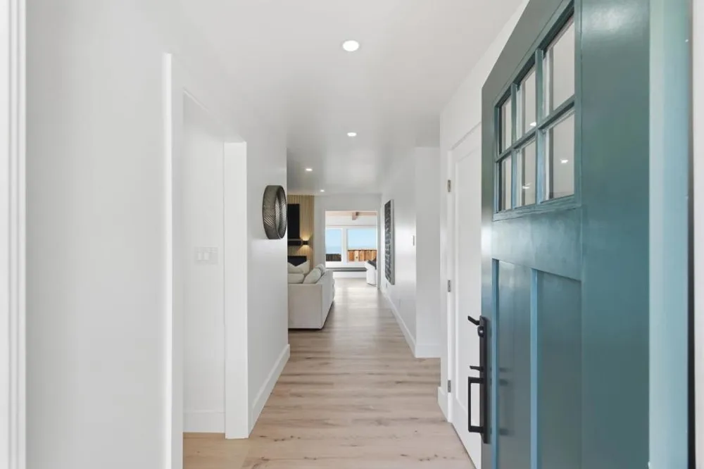 141 Rishell Drive Oakland, CA 94619