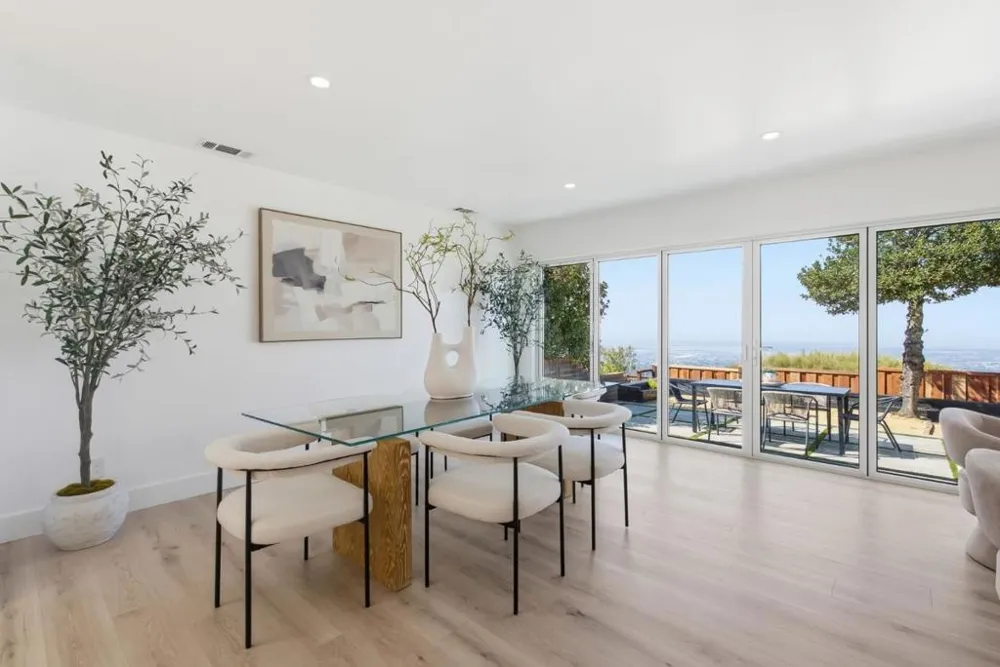 141 Rishell Drive Oakland, CA 94619