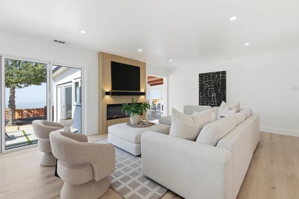 141 Rishell Drive Oakland, CA 94619
