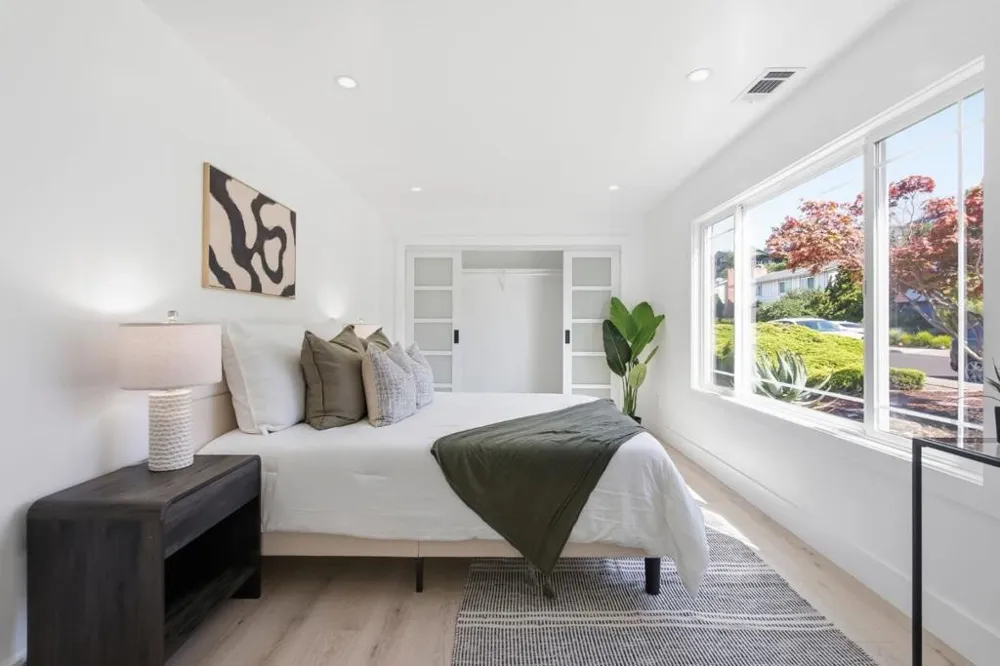 141 Rishell Drive Oakland, CA 94619