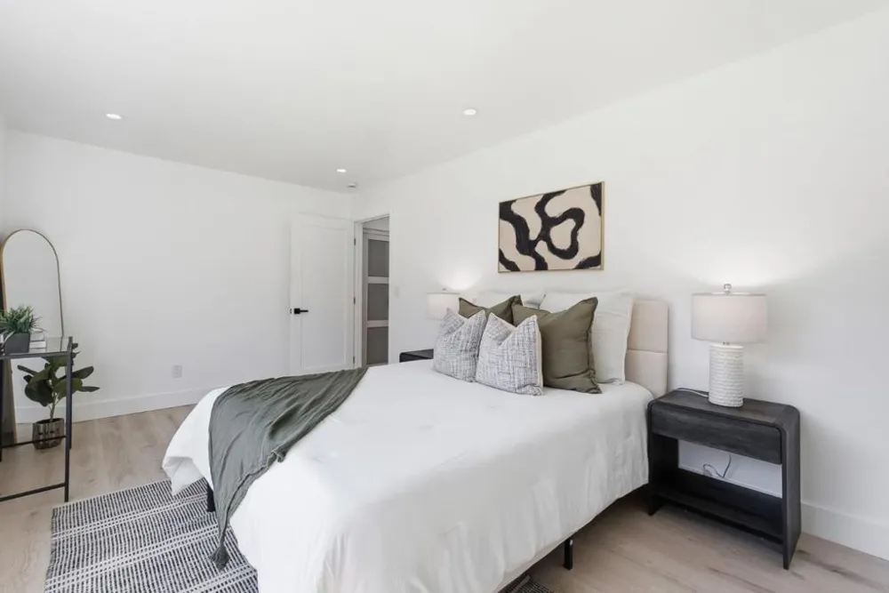 141 Rishell Drive Oakland, CA 94619