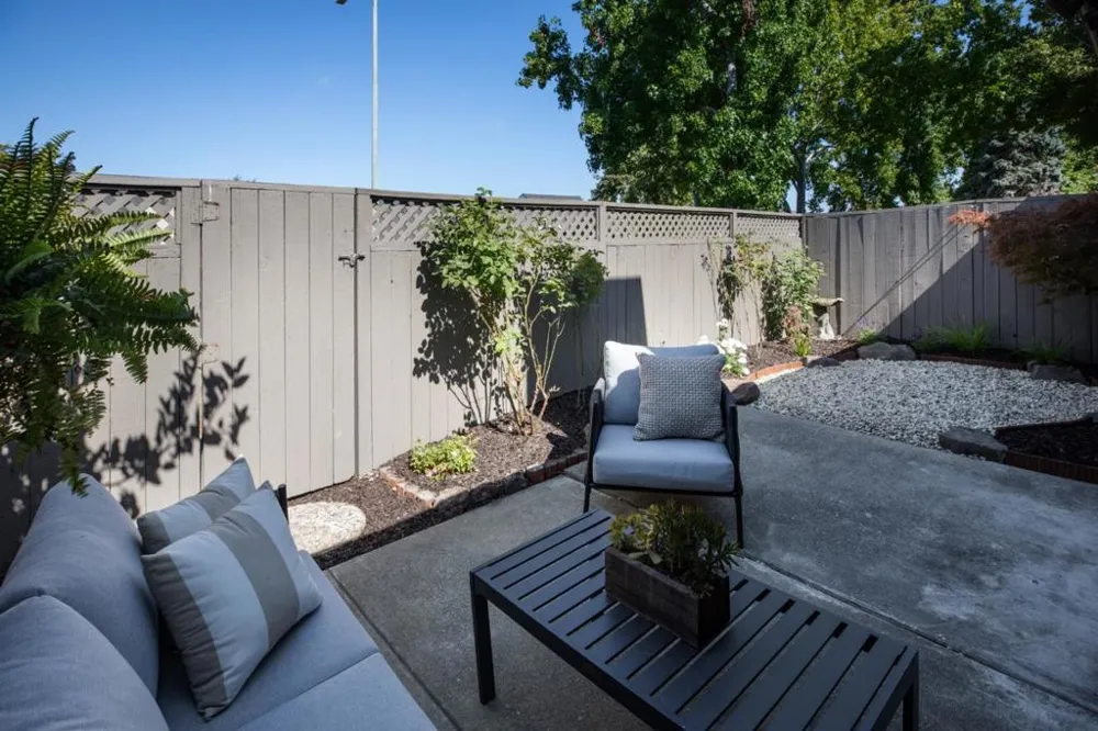 858 Erickson Lane Foster City, CA 94404
