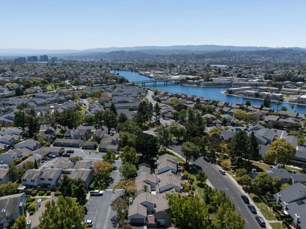 858 Erickson Lane Foster City, CA 94404