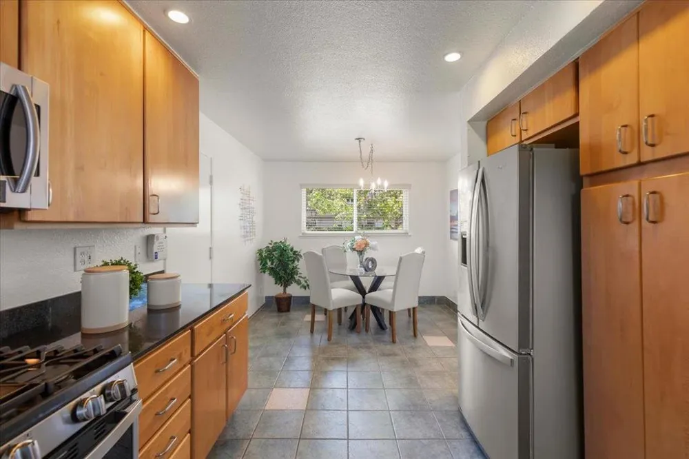 1508 Wildrose Way Mountain View, CA 94043
