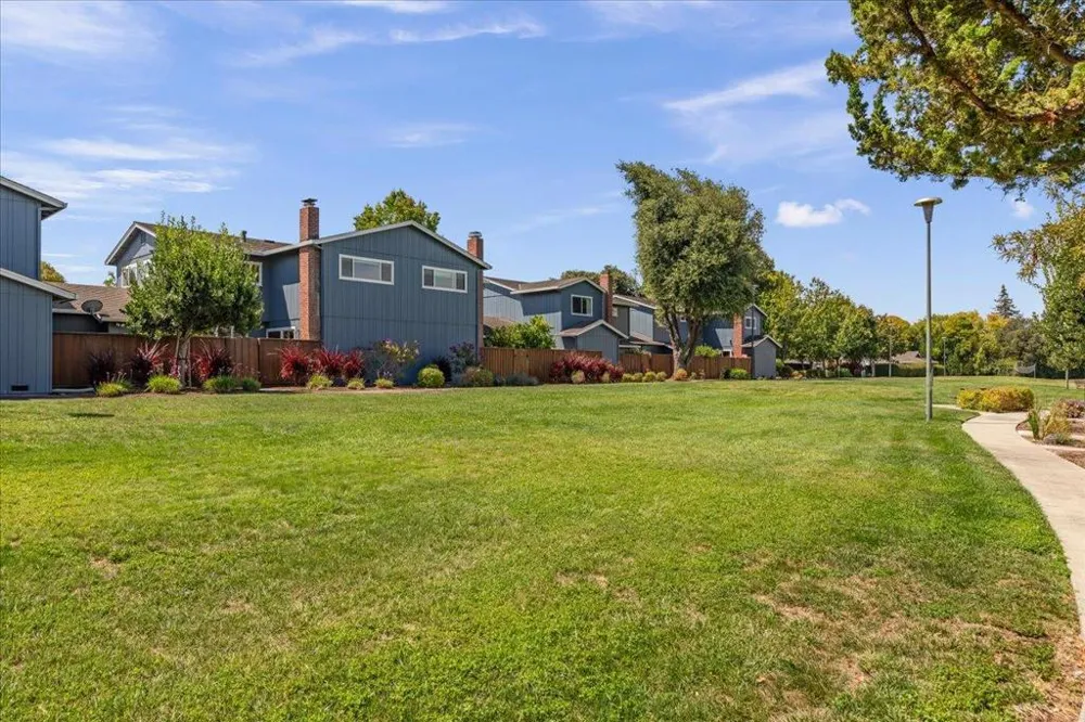 1508 Wildrose Way Mountain View, CA 94043