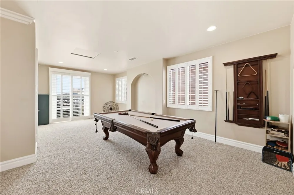 211 Chicago Ave Huntington Beach, CA 92648