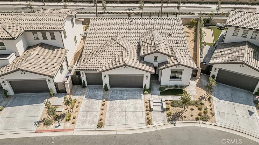 2825 E Beech Tree Clovis, CA 93619