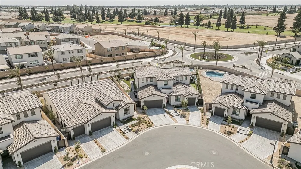2825 E Beech Tree Clovis, CA 93619