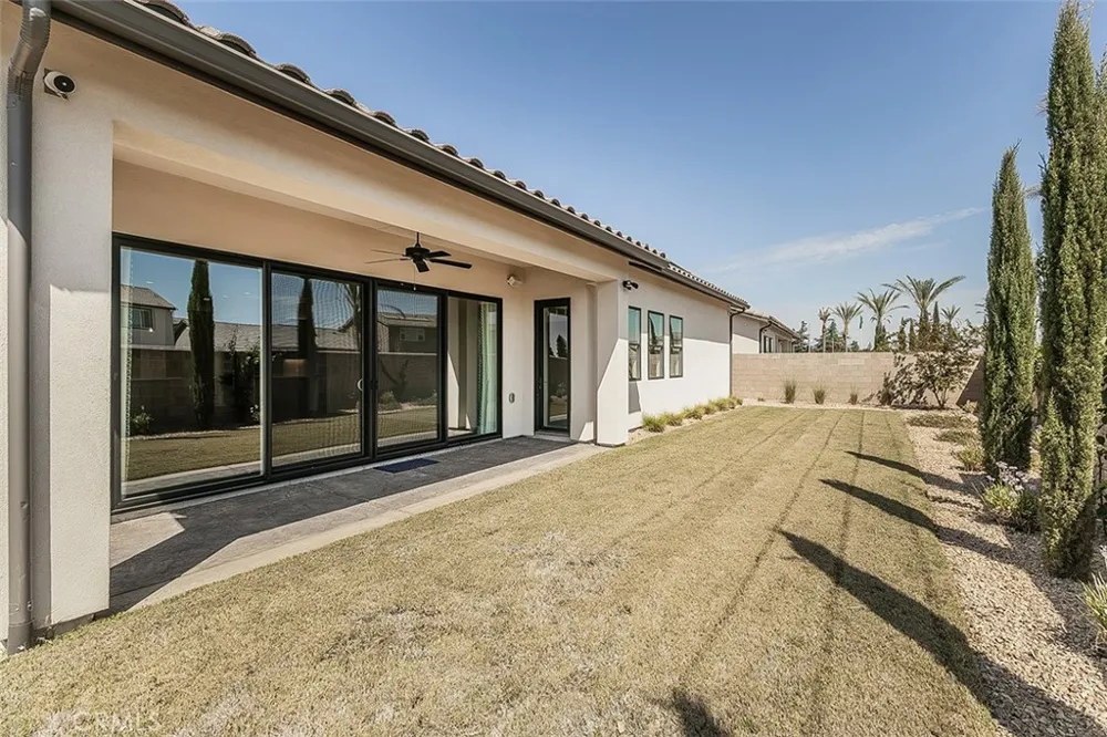 2825 E Beech Tree Clovis, CA 93619